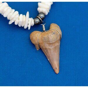 17 inch, Vintage White Beads Brown Pendant Bohemian Beaded Necklace - D35